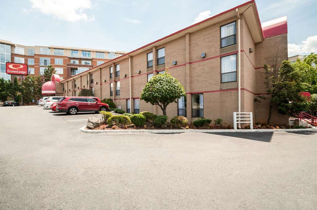 Econo Lodge Metro Arlington Exterior foto